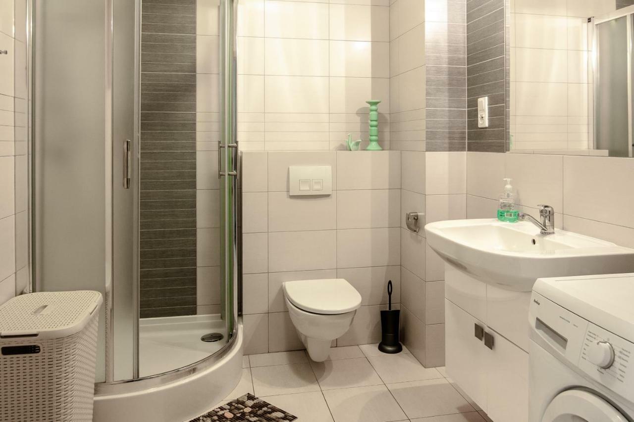 Apartament Kapitanski Bursztynowe Komnaty Darlowko Exterior foto